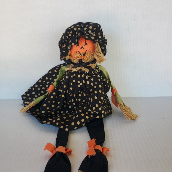 Overly Raker Halloween Pumpkin Scarecrow Witch Doll Weighted Shelf Sitter Straw - Picture 2 of 9